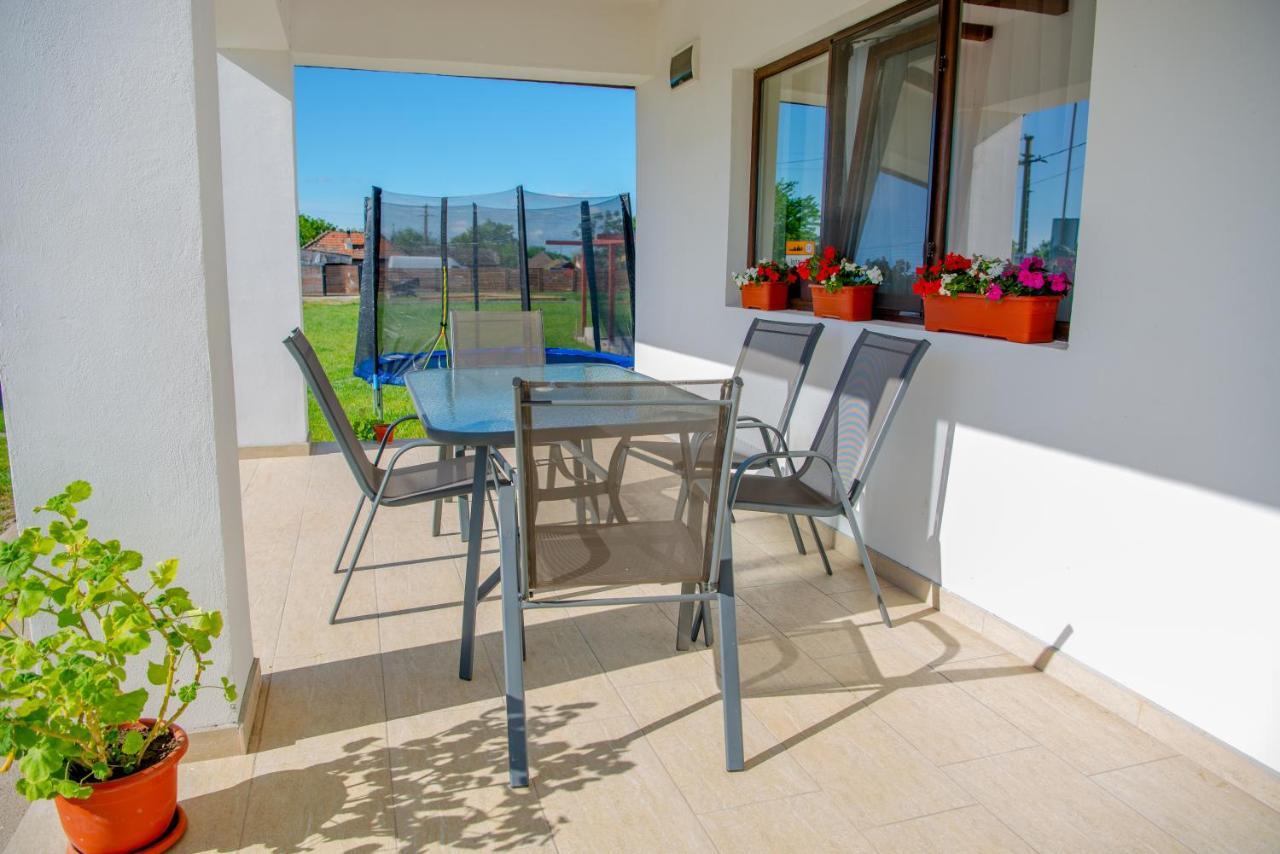Family House Pristol Apartment Екстериор снимка